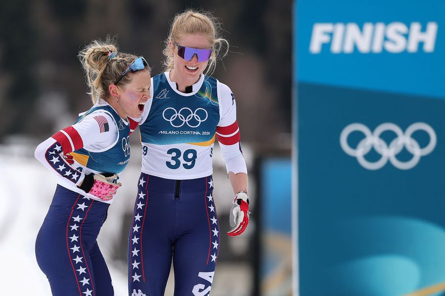 Eroism pe schiuri: rănită la coaste, veterana americană a cucerit medalia de bronz la Jocurile Olimpice