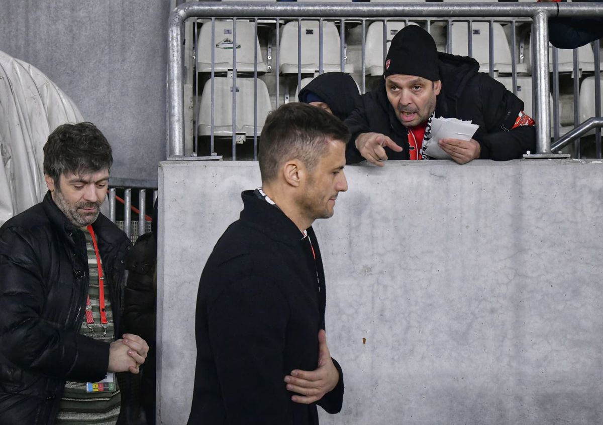 Coșmar pentru Dennis Politic la revederea cu Dinamo » Bancnotele care au circulat în tribune