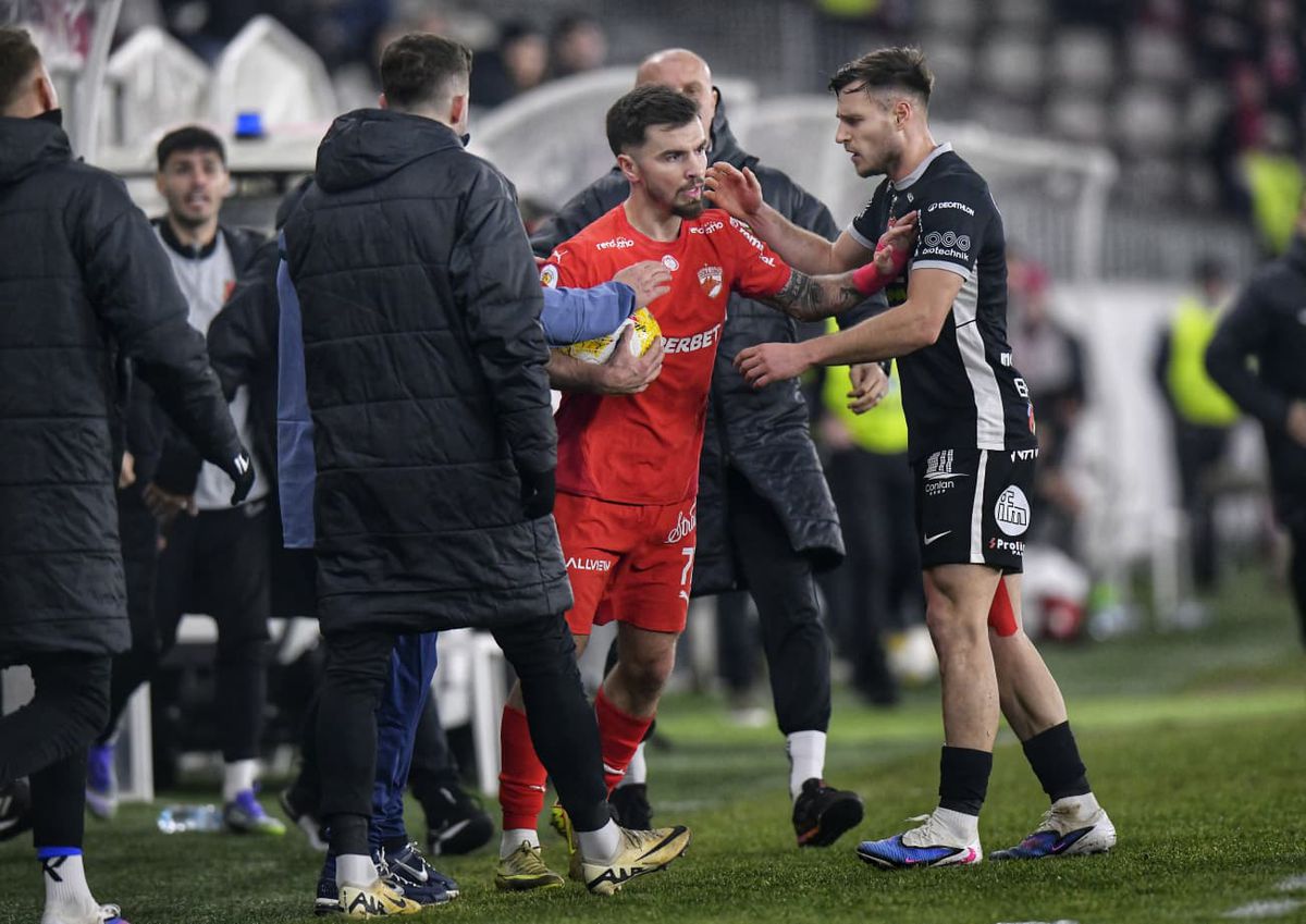 Derapaj incalificabil cu Cătălin Cîrjan și Florentin Petre în prim-plan: „La țigani, m**e la țigani!”