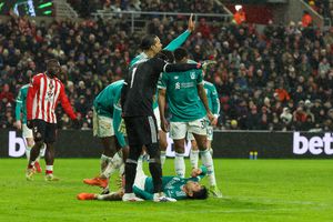 Accidentare gravă pe „Stadium of Light” » Jucătorul lui Liverpool ar putea rata Mondialul 2026!