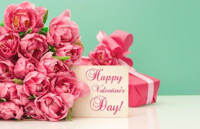 Cadouri de Valentine’s, opțiunile “fără risc” cresc în preferințe