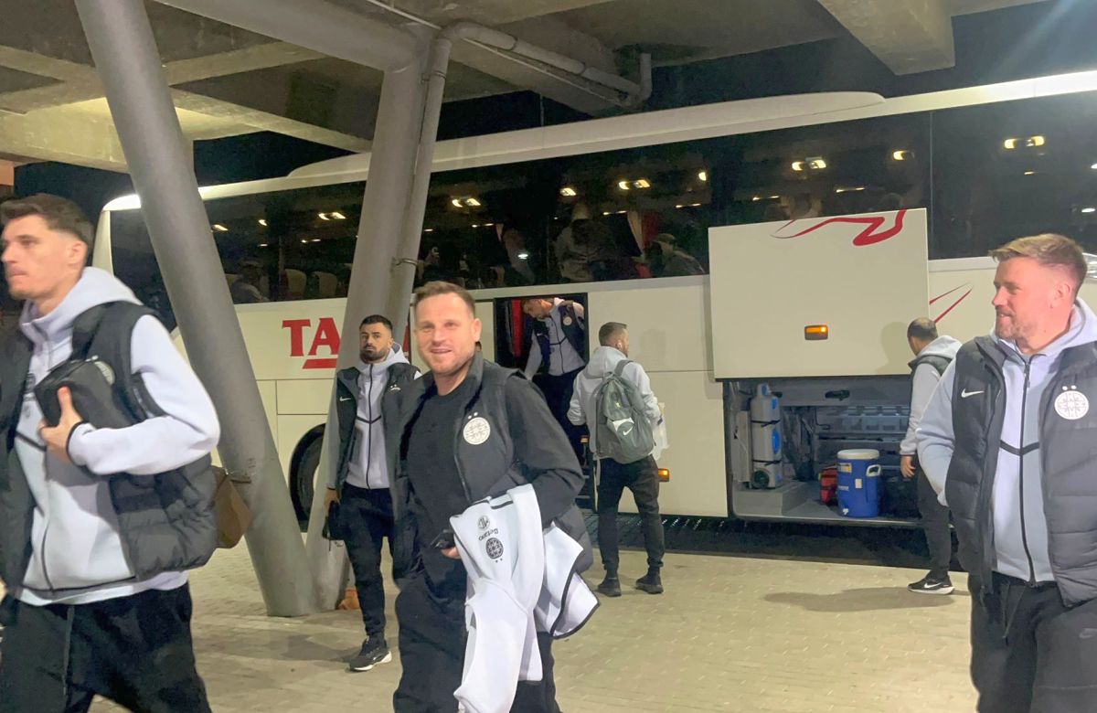 CS Universitatea Craiova - FCSB: imagini de la stadion, înainte de meci