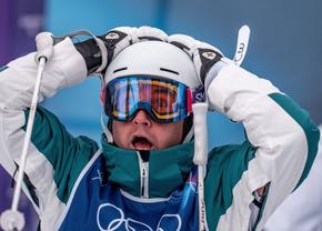 Doi sportivi au avut același punctaj la concursul de schi acrobatic, însă doar unul a câștigat medalia de aur! Care e explicația
