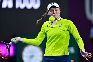 Elena Rybakina, câștigătoarea Australian Open, învinsă în „sferturi” la Doha, după 9 victorii la rând