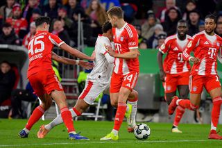 Bayern, în semifinalele Cupei după 6 ani! Dar oaspeții se iau de arbitru! » Nici specialiștii nu s-au pus de acord