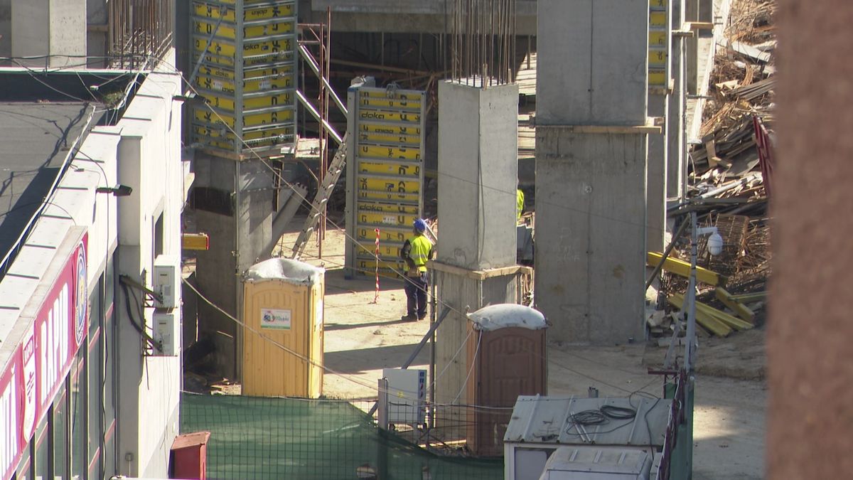 RAPID // VIDEO Dan Alexa, în vizită la stadionul Giulești, alături de Ovidiu Burcă