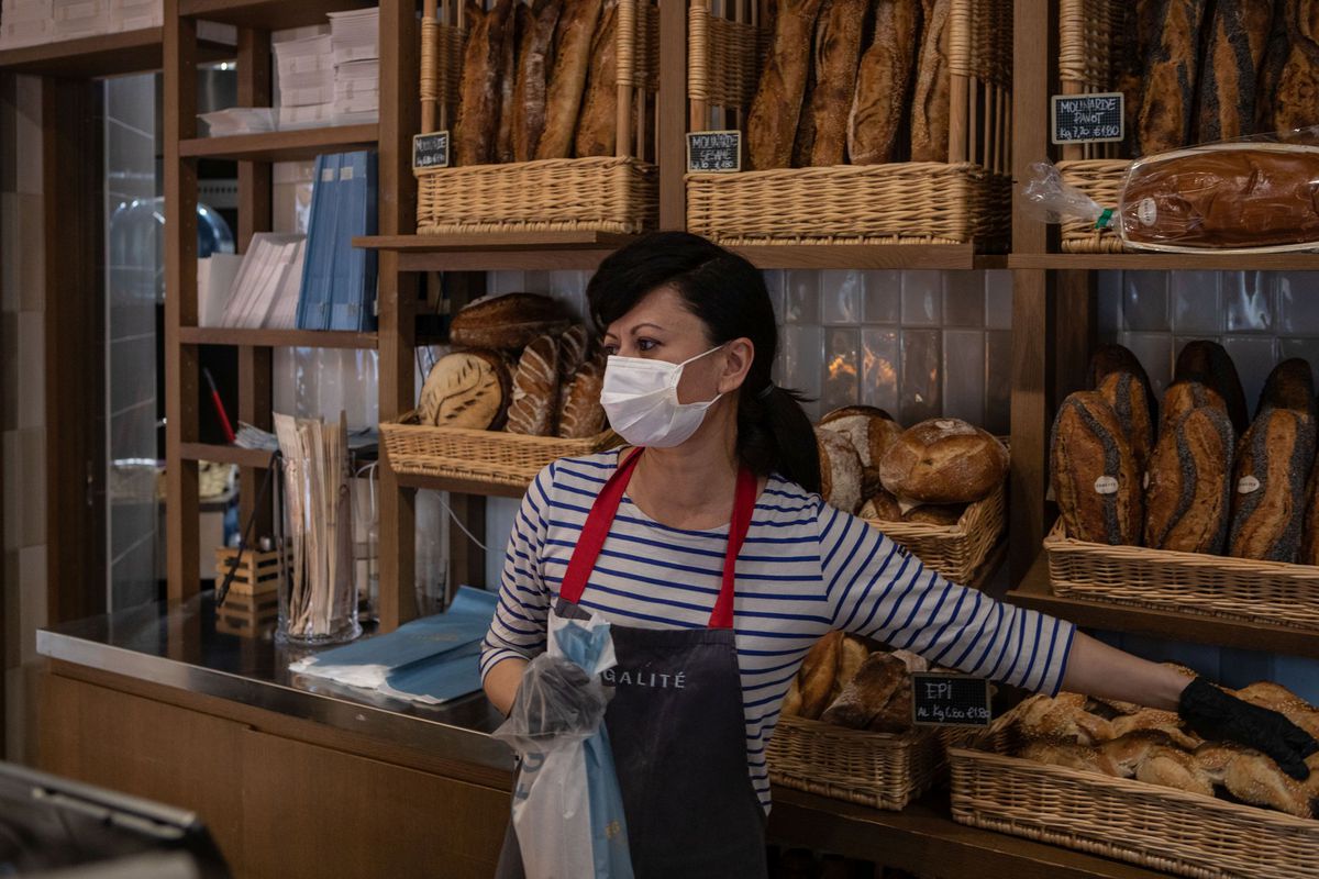 Fundația Ion Țiriac, donații de 100.000 de euro pentru Teledonul Antenei 1 + ajutor pentru 40.000 de pensionari