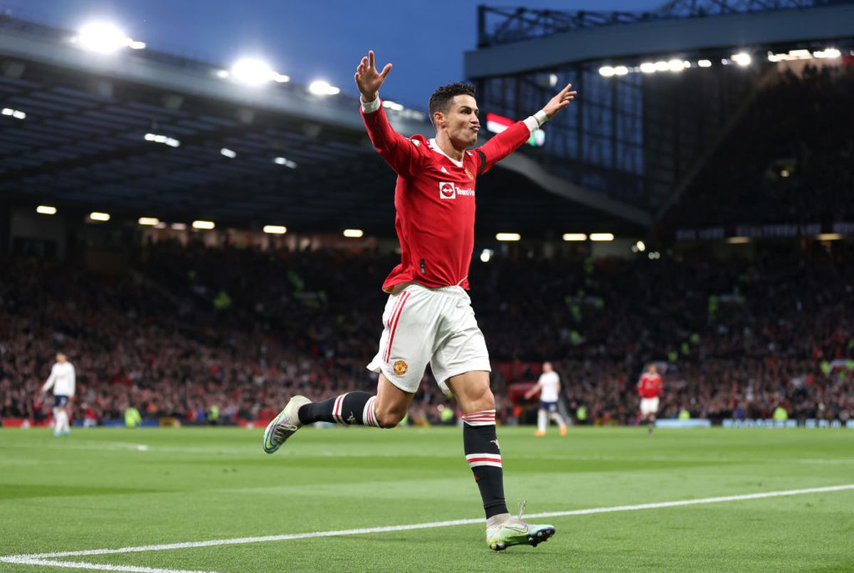 Manchester United - Tottenham 3-2. Cristiano Ronaldo a devenit cel mai bun marcator din istoria fotbalului! Hattrick pentru portughez