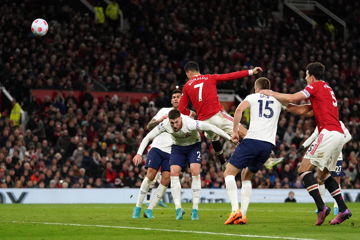 Manchester United - Tottenham 3-2. Cristiano Ronaldo a devenit cel mai bun marcator din istoria fotbalului! Hattrick pentru portughez