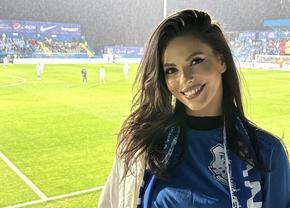 Cea mai sexy fană din Liga 1 a întors toate privirile: „Cine e pe primul loc?”