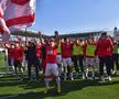 Bucuria fanilor și jucătorilor lui Dinamo după calificarea în play-off // FOTO: Cristi Preda