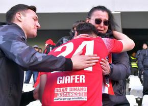 Cele mai tari imagini de pe „Arcul de Triumf” »  Cum au sărbătorit fanii și jucătorii lui Dinamo calificarea în play-off