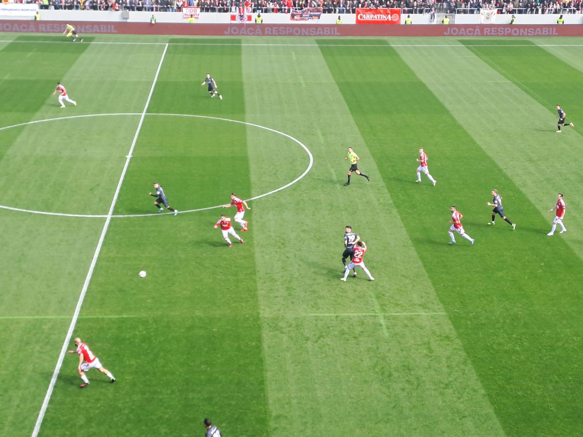 Două prezențe surpriză pe „Arcul de Triumf” » Cine a venit să o susțină pe Dinamo