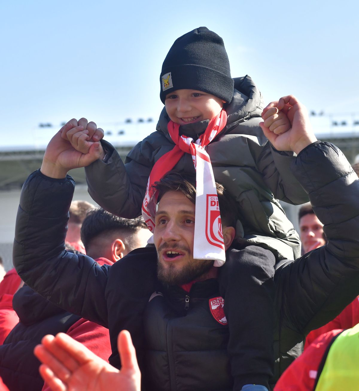 Bucuria fanilor și jucătorilor lui Dinamo după calificarea în play-off // FOTO: Cristi Preda