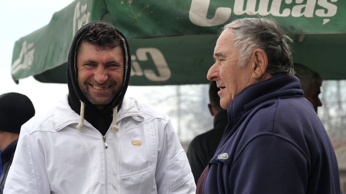 Familia lui Valentin Mihăilă are o echipă în liga a cincea din Dâmbovița » Buffon cu muștar și grataragiul Nelu: „De aici nu pleacă nimeni nepăcălit!”