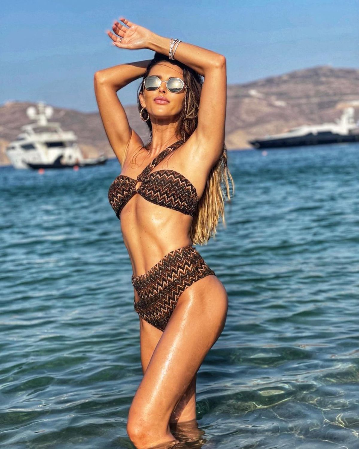 Denisa Nechifor are iubit, dar a apărut cu Adrian Cristea la premiera filmului „Nasty”: „Vă salută partenerul”