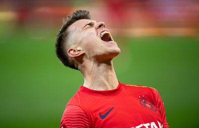 O gafă imensă a decis meciul FCSB - Sepsi! Cum a ajuns Tavi Popescu singur în fața porții goale