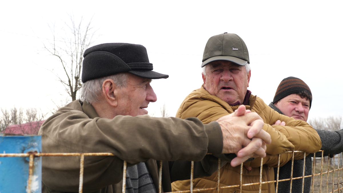 Familia lui Valentin Mihăilă are o echipă în liga a cincea din Dâmbovița » Buffon cu muștar și grataragiul Nelu: „De aici nu pleacă nimeni nepăcălit!”