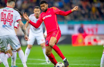 Play-off-ul mai are o singură necunoscută » Lupta la titlu se anunță explozivă: cum arată clasamentul după înjumătățire + programul complet