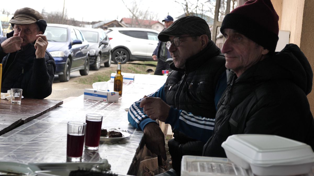 Familia lui Valentin Mihăilă are o echipă în liga a cincea din Dâmbovița » Buffon cu muștar și grataragiul Nelu: „De aici nu pleacă nimeni nepăcălit!”