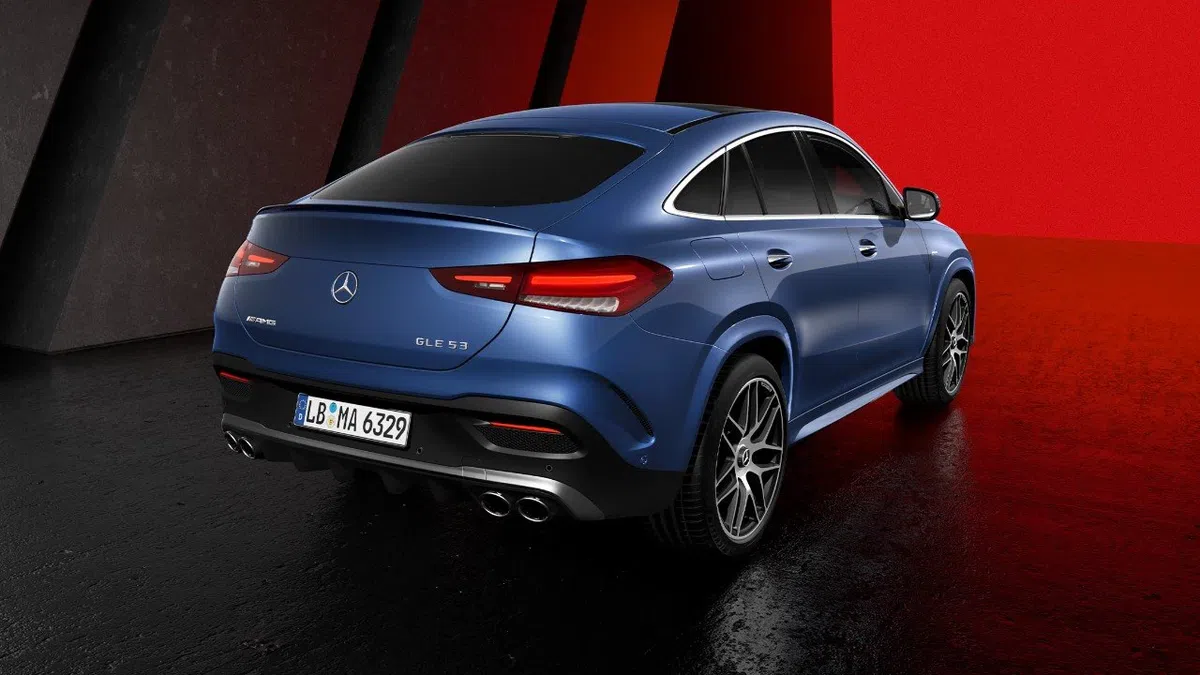 Unic în România! Adrian Mutu și-a comandat o supermașină de lux, cum nu există în țară