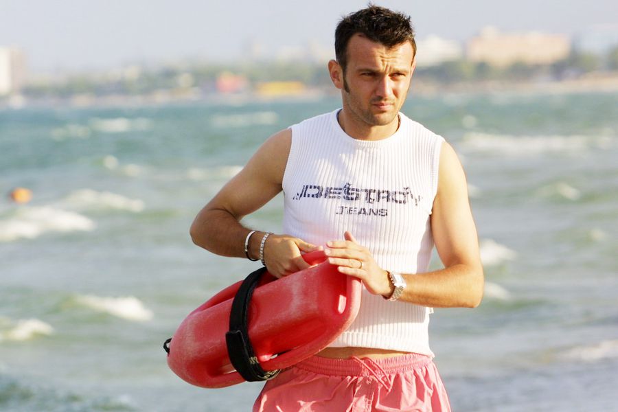 „Unul mușca din gratii! Ziceau că ne omoară” » Dezvăluiri după o partidă cu cântec din România: „Au dedus că noi le-am dat meciul”