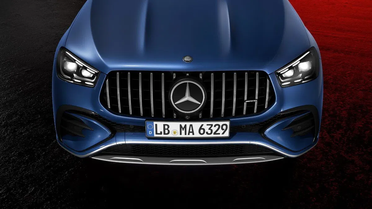 Unic în România! Adrian Mutu și-a comandat o supermașină de lux, cum nu există în țară