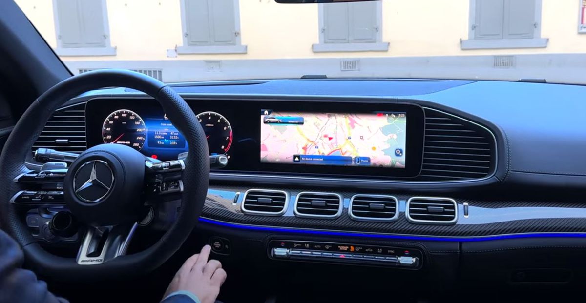 Unic în România! Adrian Mutu și-a comandat o supermașină de lux, cum nu există în țară