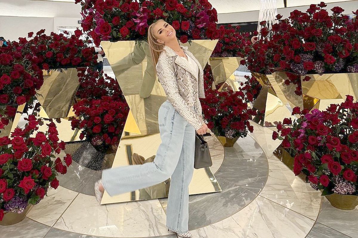 „Să fie într-un ceas bun! Să fiți fericiți!” » Reacția Anamariei Prodan, după ce fanii au speculat că Ronald Gavril a cerut-o de soție