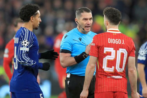 Istvan Kovacs, în Liverpool - PSG / FOTO: Imago Images