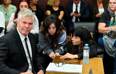 Diego Maradona, detalii șocante de la autopsie: „Inima lui cântărea dublu față de una normală” » Fiica lui n-a putut suporta și a părăsit sala!