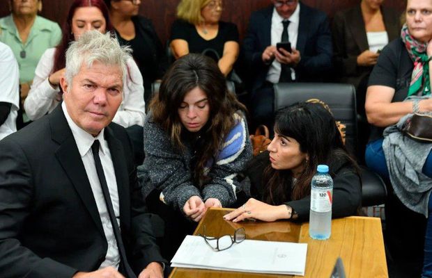 Diego Maradona, detalii șocante de la autopsie: „Inima lui cântărea dublu față de una normală” » Fiica lui n-a putut suporta și a părăsit sala!