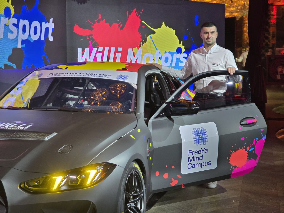 Prima echipă complet românească din GT4 și-a prezentat mașina pentru 2025 într-un club din București » Cum arată modelul BMW M4 GT4 EVO