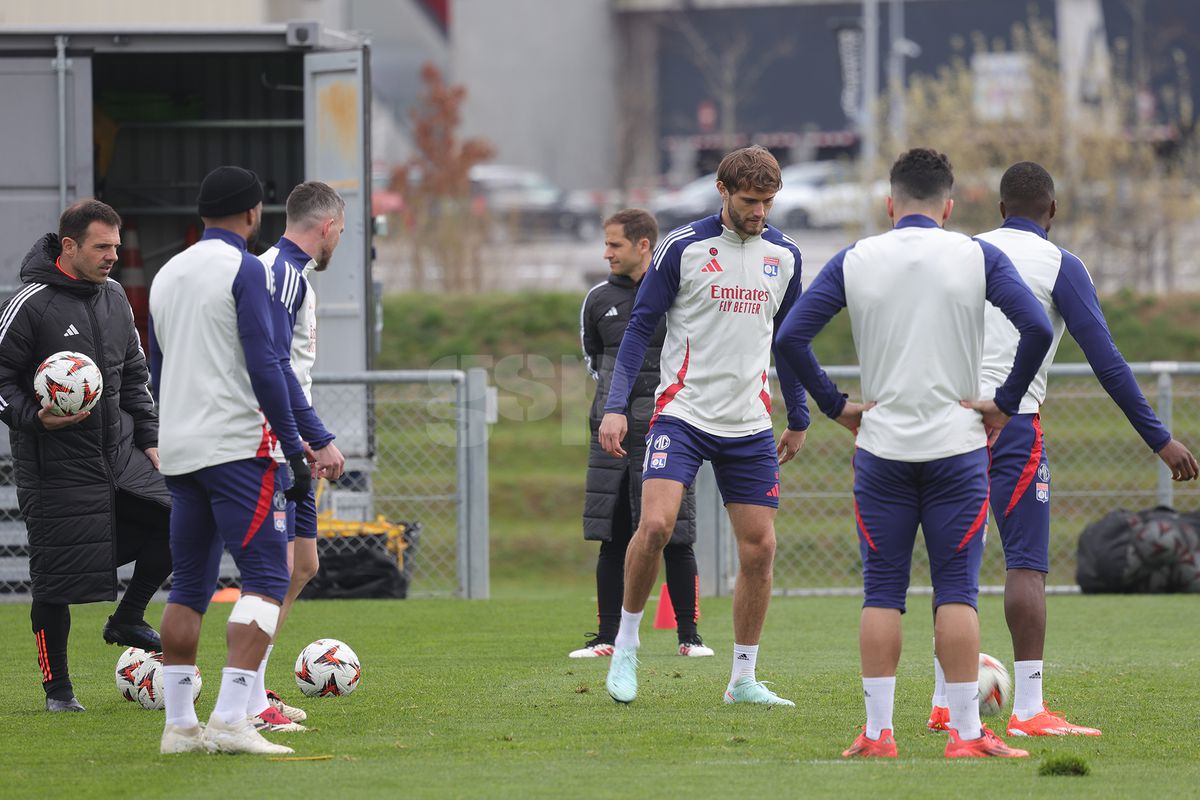 Voie bună, dar și concentrare în rândul francezilor » Ce s-a întâmplat la antrenamentul de dinainte de Lyon - FCSB