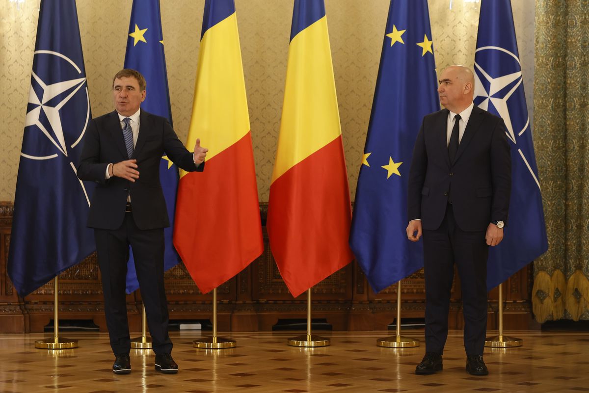 Gică Hagi, decorat cu Ordinul Național „Steaua României”. FOTO: Cristi Preda