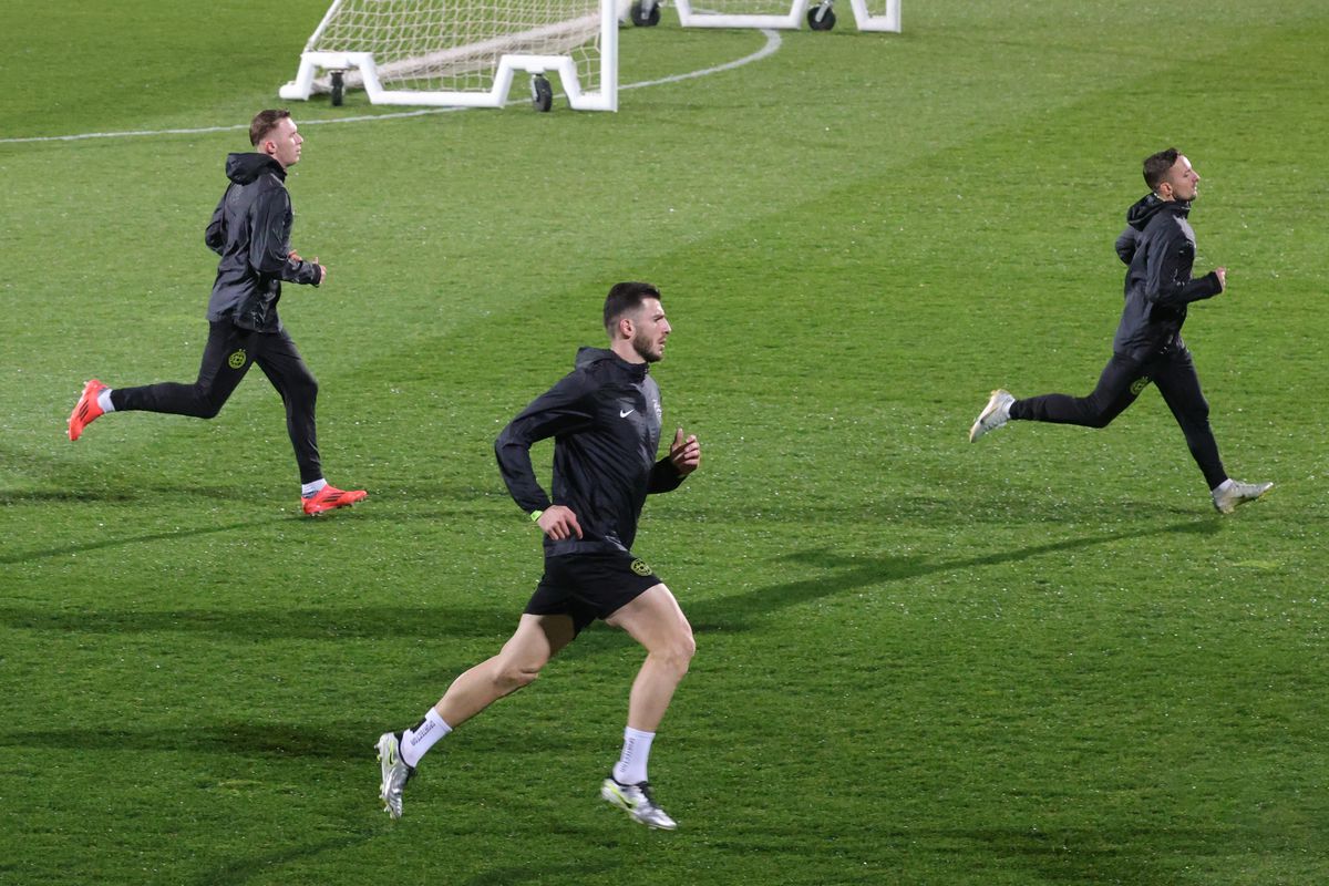 3 detalii de la antrenamentul celor de la FCSB » Schimbarea unui titular în doar 12 ore