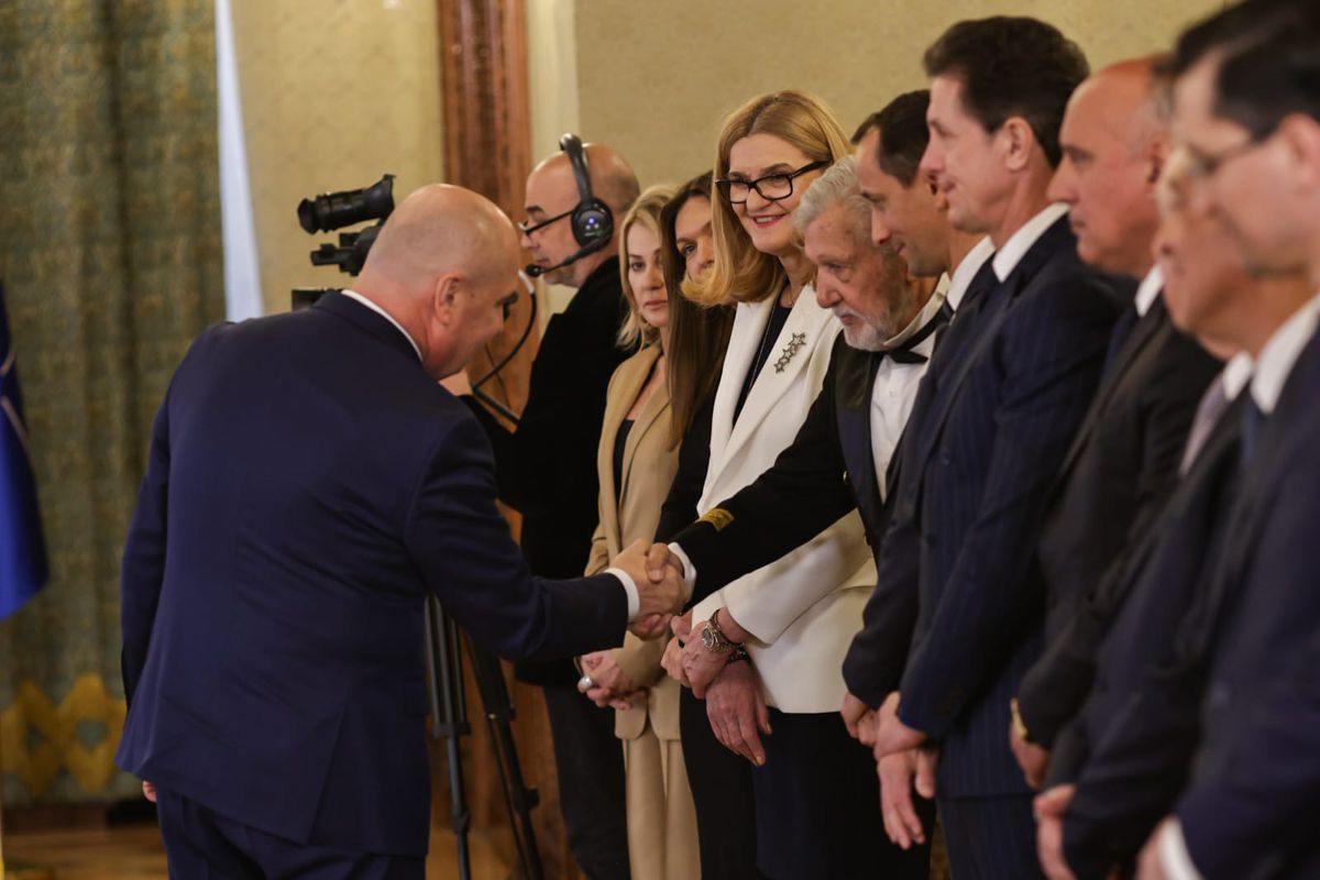 Incredibil cât costă autobiografia lui Gheorghe Hagi: „Așteptarea a luat sfârșit” » Suma exorbitantă pentru precomandă