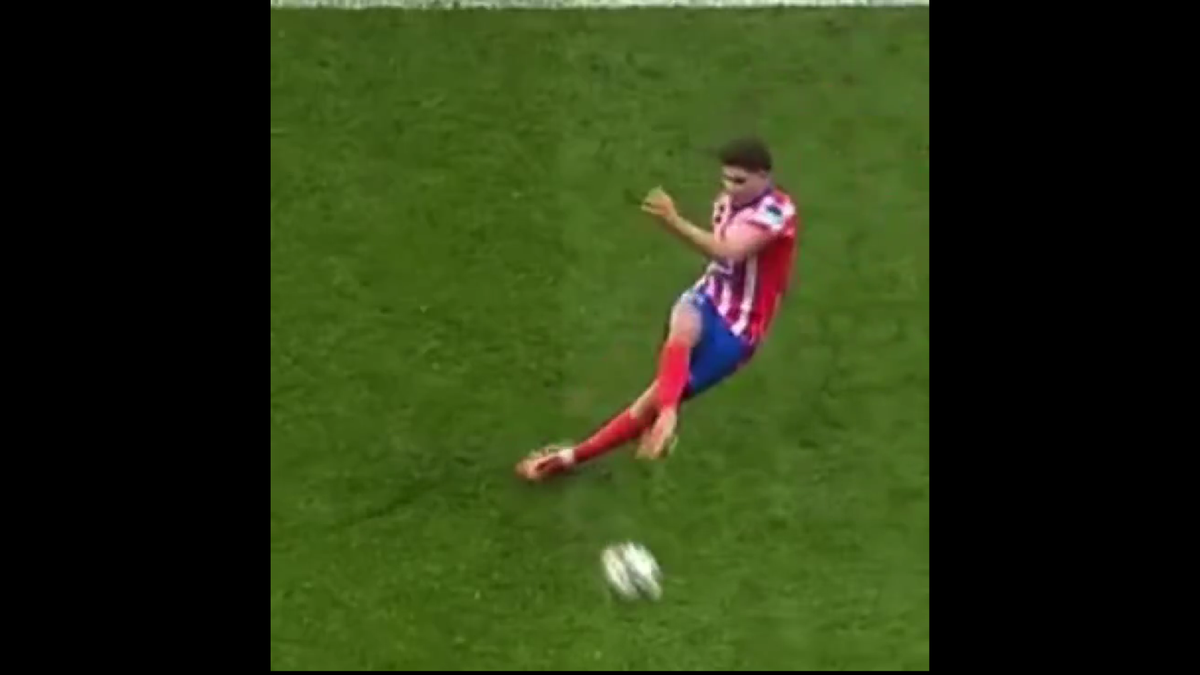 Julian Alvarez atinge mingea cu ambele picioare la penalty-uri, iar Real Madrid trece de Atletico