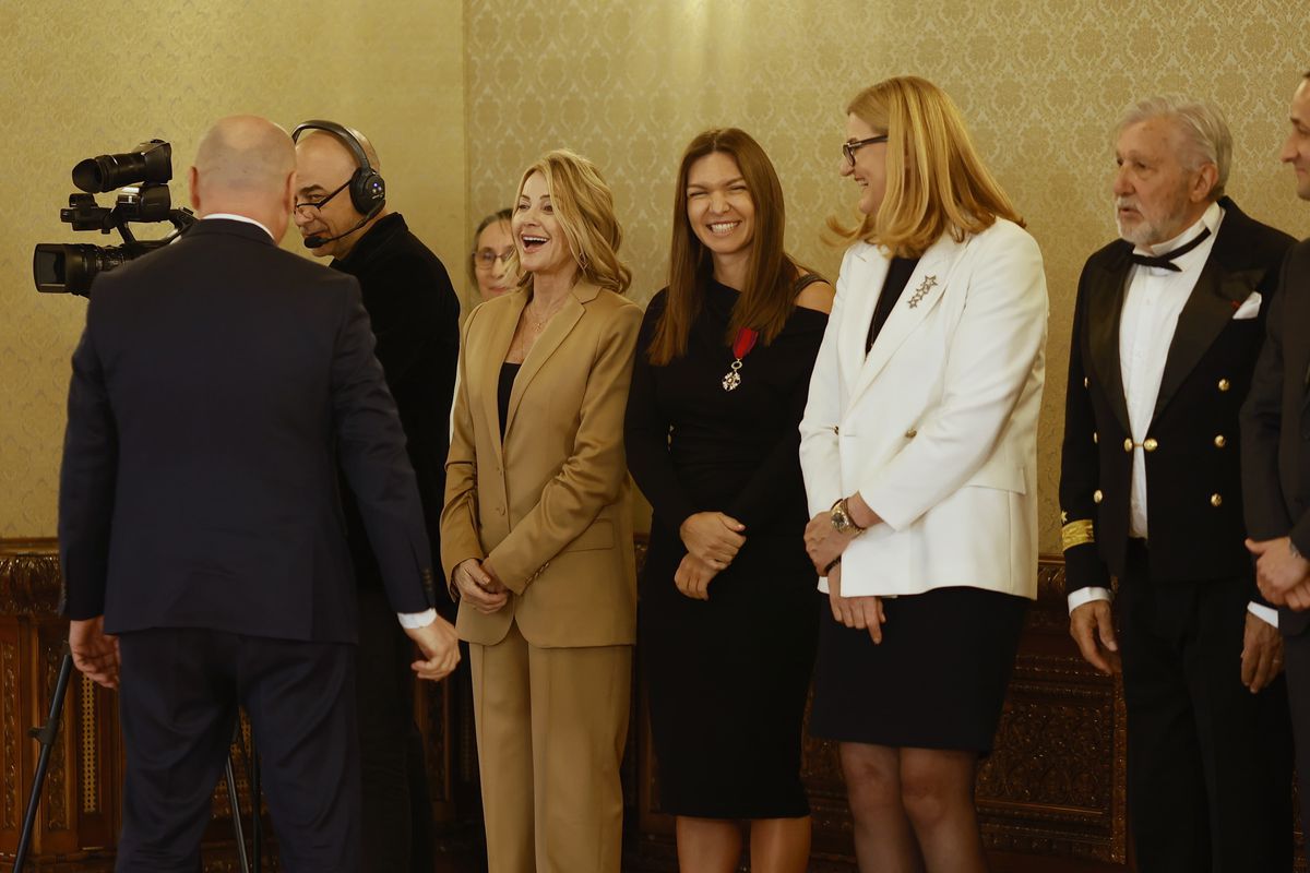 Simona Halep, apariție rară, la ceremonia lui Gică Hagi » Detaliul interesant remarcat la fosta campioană