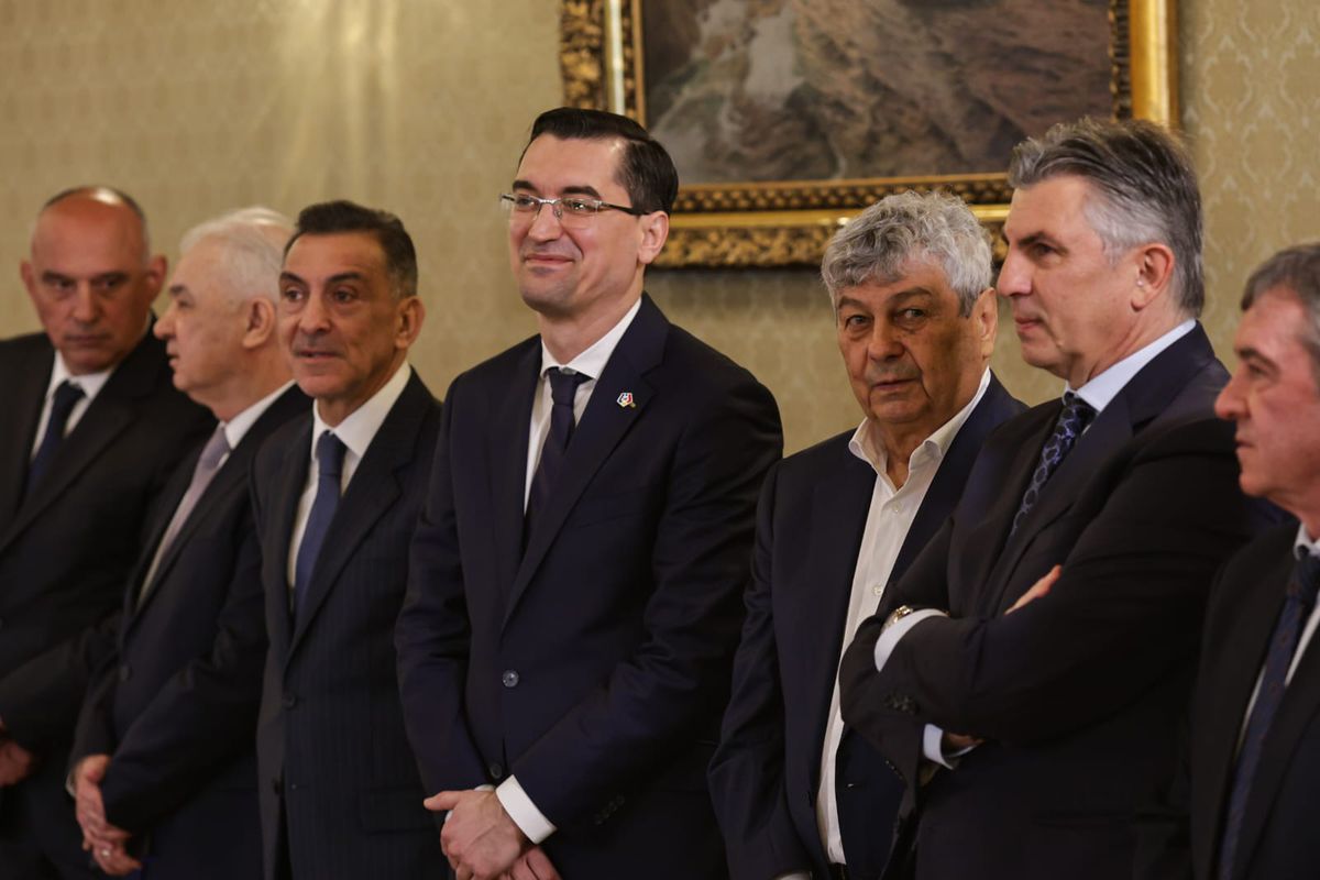 Incredibil cât costă autobiografia lui Gheorghe Hagi: „Așteptarea a luat sfârșit” » Suma exorbitantă pentru precomandă