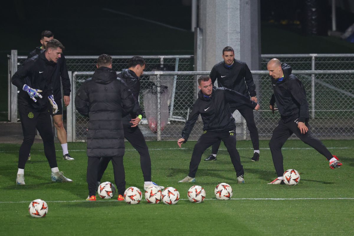 Antrenament oficial FCSB la Lyon