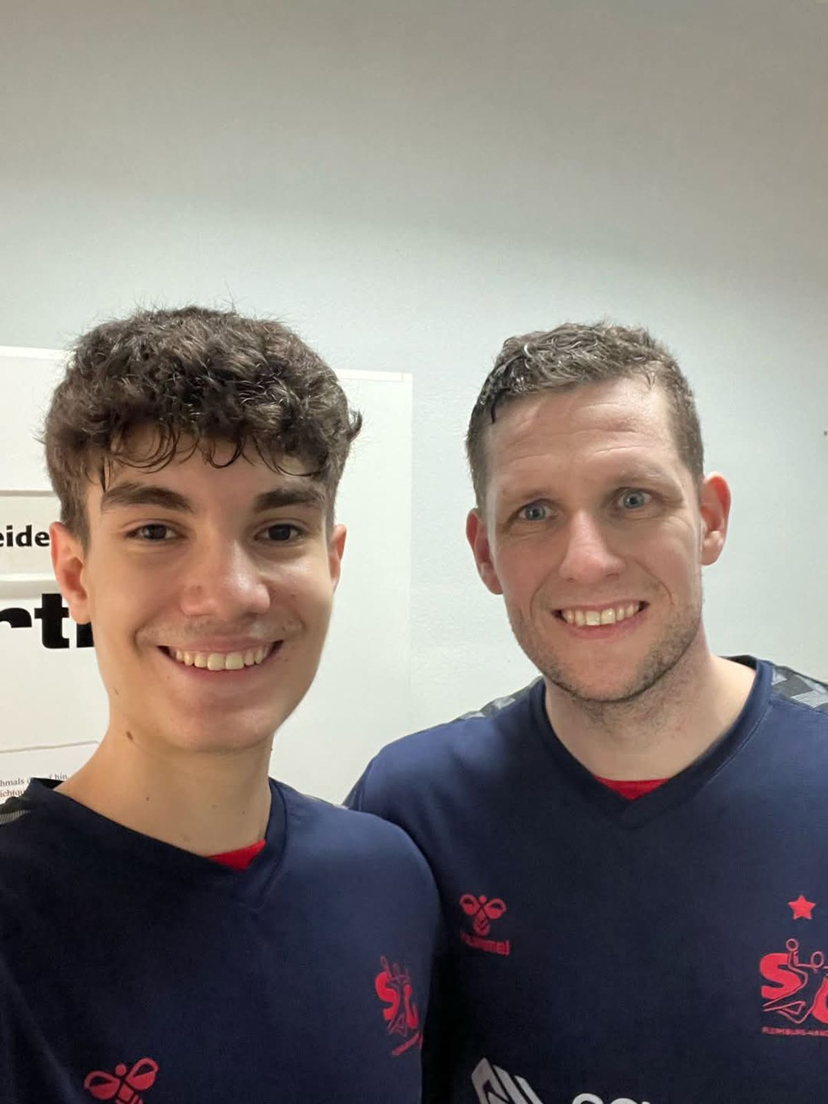 Un tânăr român a fost pe listă la un meci din campionatul Germaniei la doar 17 ani » A fost rezerva triplului campion mondial