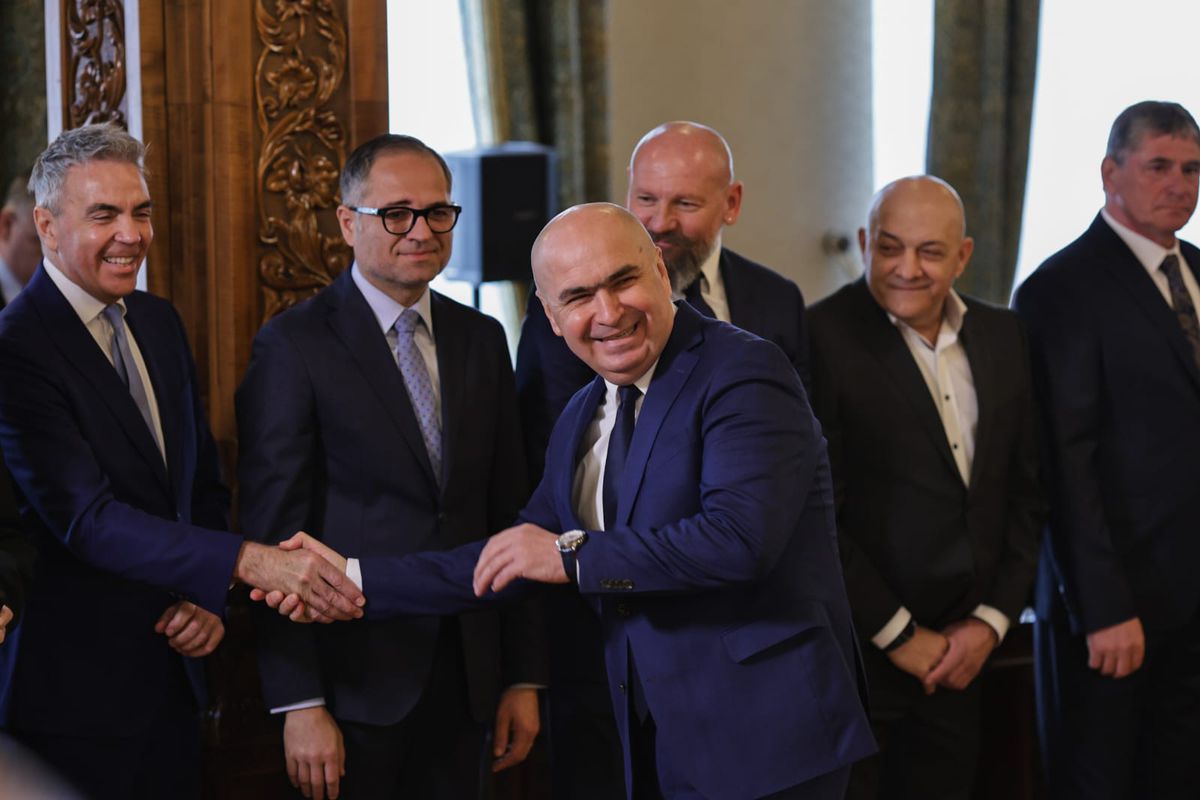 Incredibil cât costă autobiografia lui Gheorghe Hagi: „Așteptarea a luat sfârșit” » Suma exorbitantă pentru precomandă