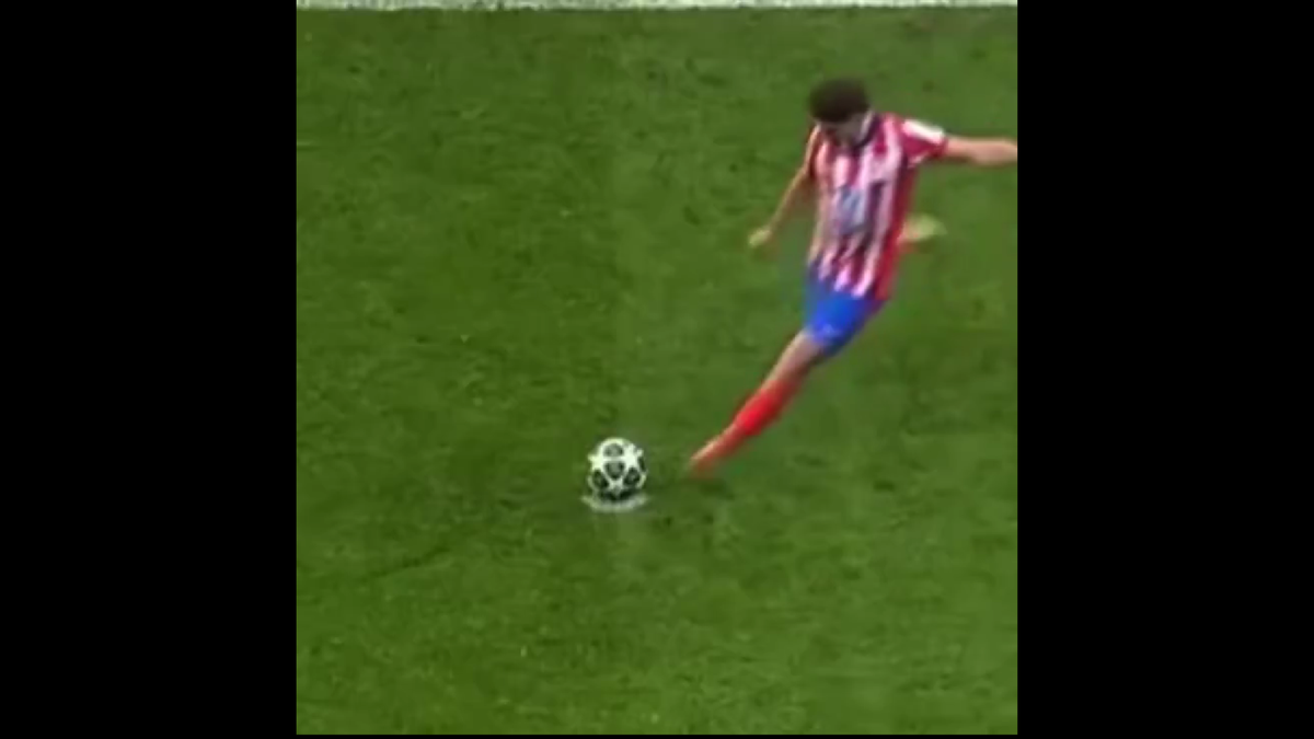 Julian Alvarez atinge mingea cu ambele picioare la penalty-uri, iar Real Madrid trece de Atletico