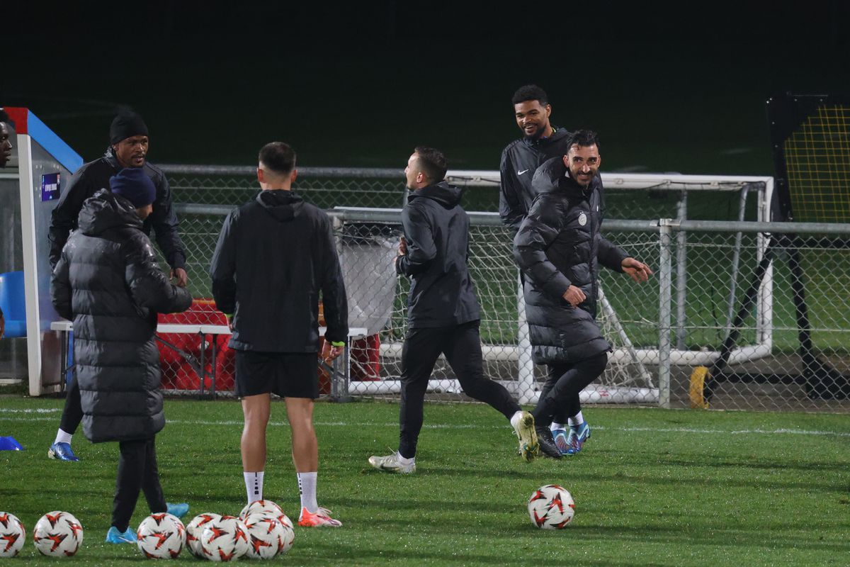 Antrenament oficial FCSB la Lyon