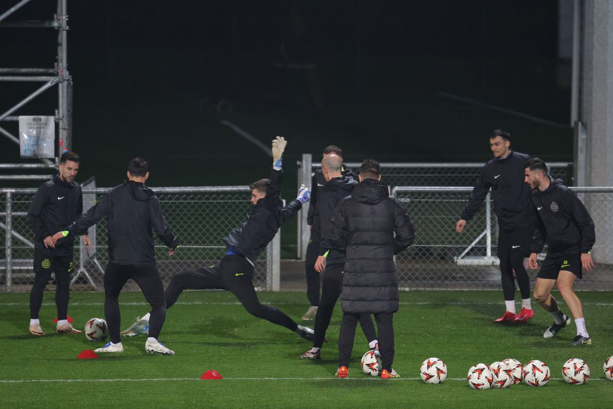 Antrenament oficial FCSB la Lyon