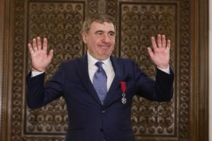 Folosit fără voia lui în campania lui Călin Georgescu, Gică Hagi are un mesaj ferm înainte de turul 2 dintre George Simion și Nicușor Dan