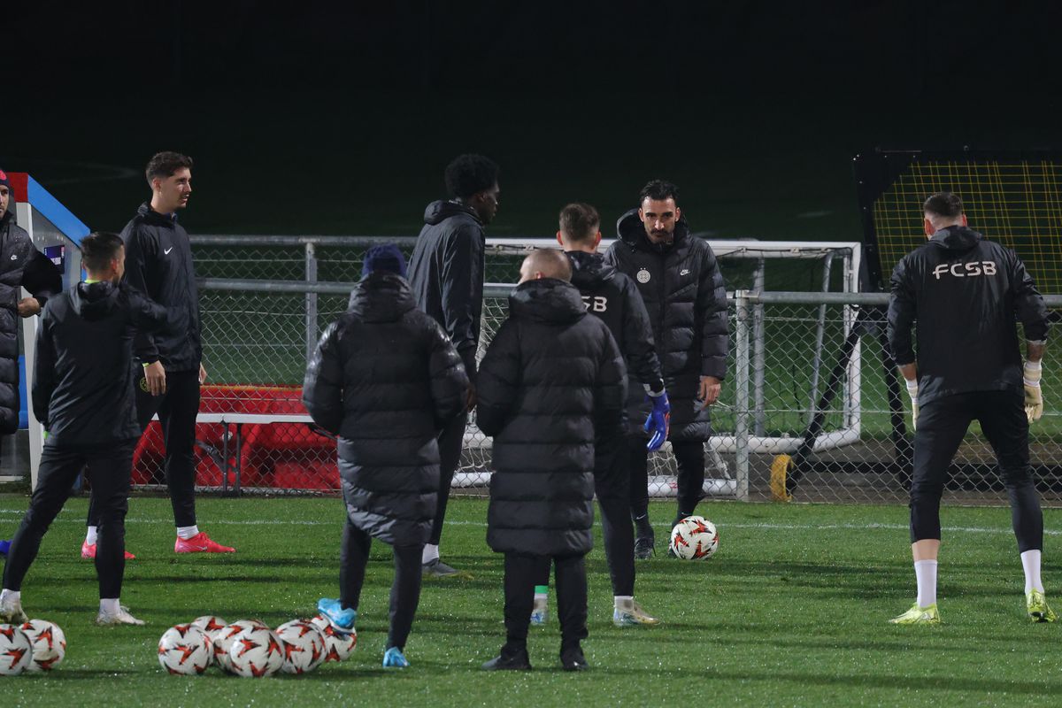 Antrenament oficial FCSB la Lyon