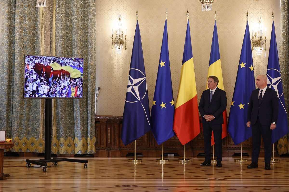 Gică Hagi, decorat cu Ordinul Național „Steaua României”. FOTO: Cristi Preda