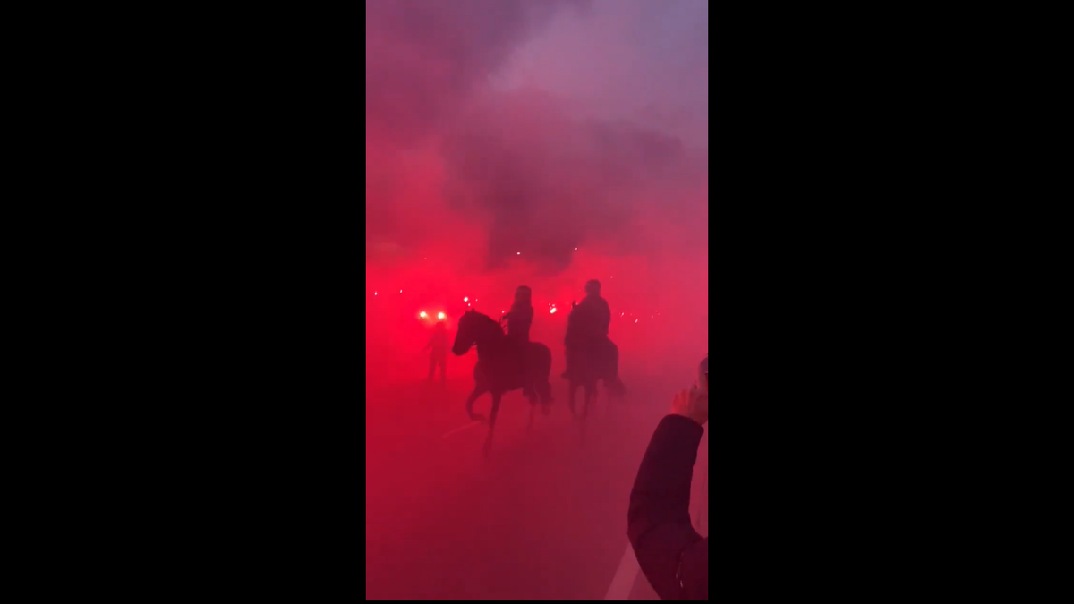 Imagini de la sosirea celor de la Atletico pentru meciul cu Real